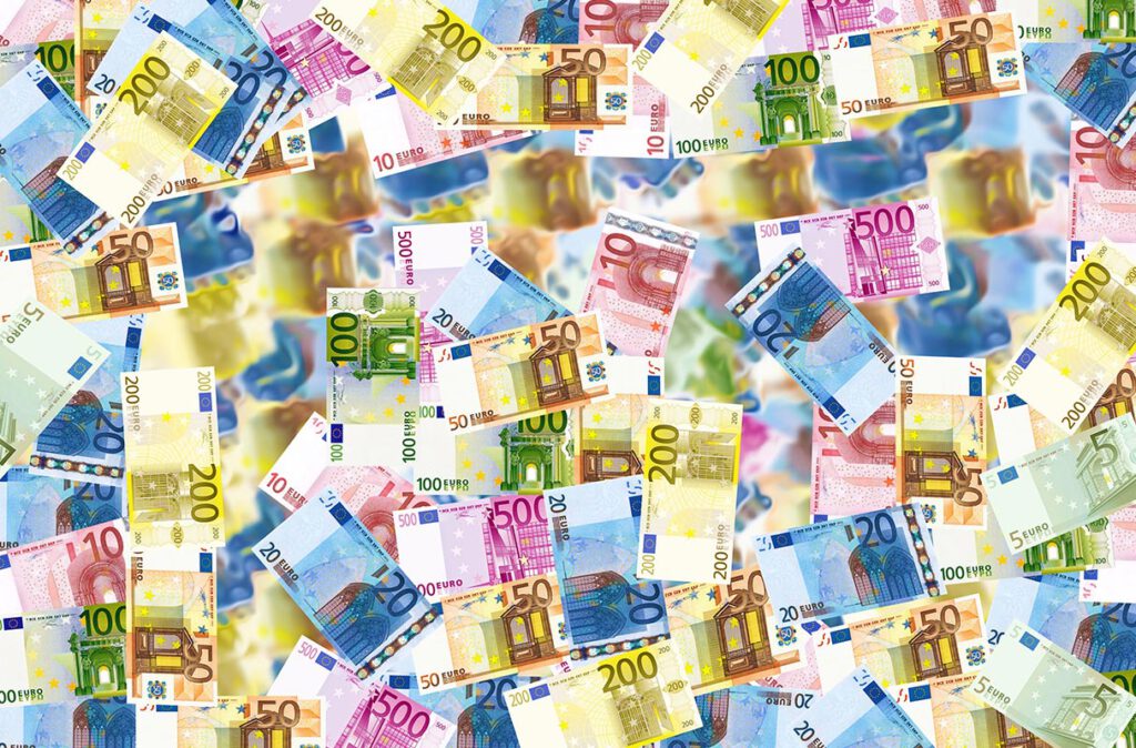 Bild mit vielen Euro-Geldscheinen